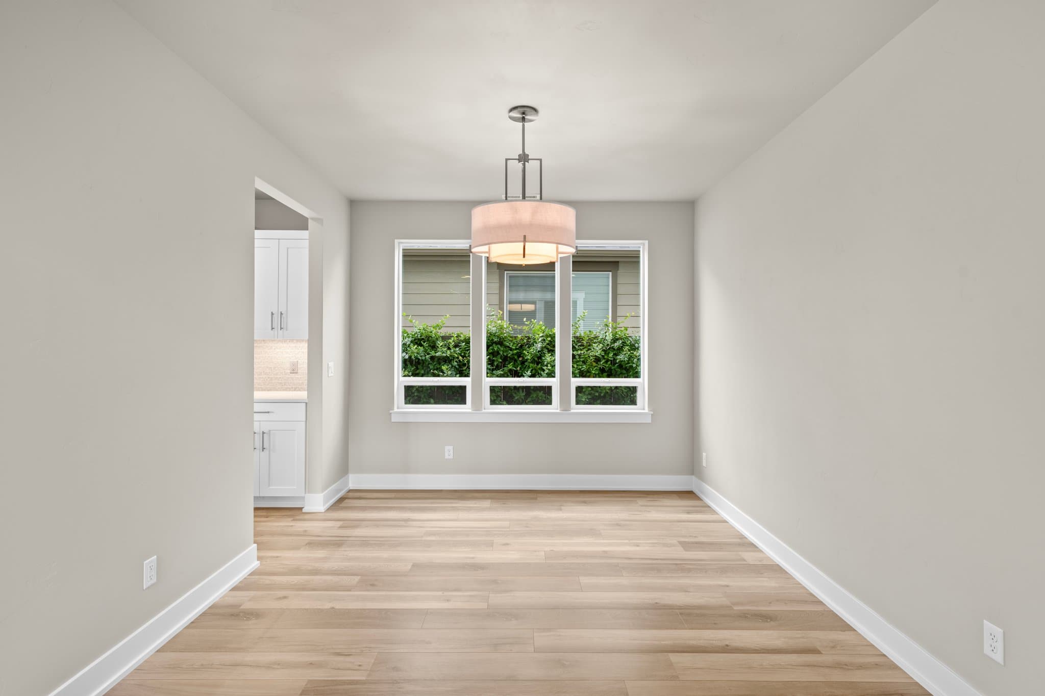 Hillsboro House: 4463 SE 62nd Avenue