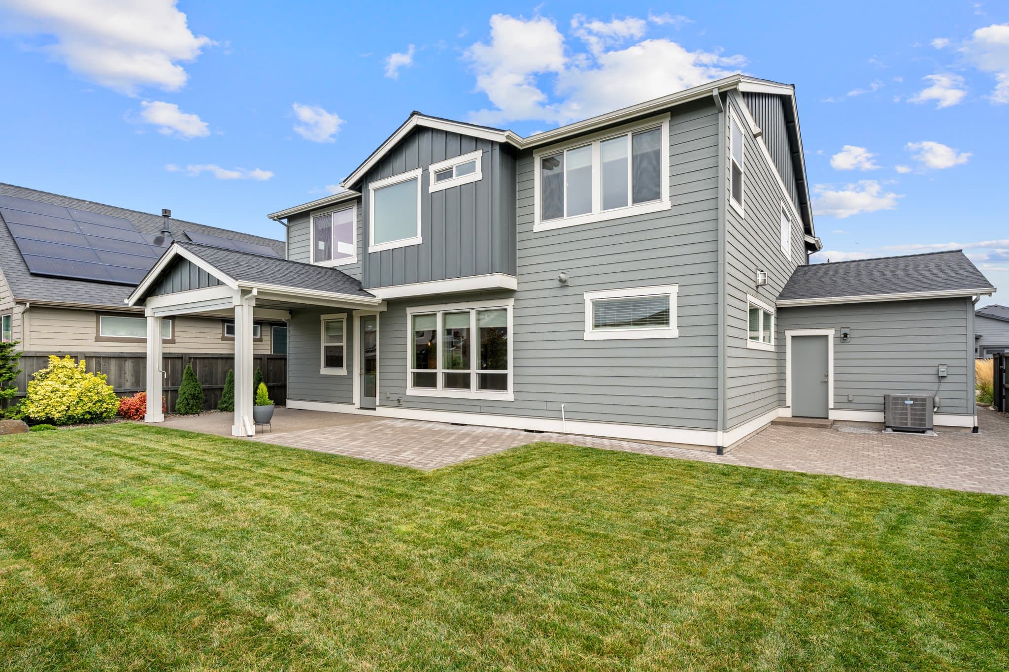 Hillsboro House: 4463 SE 62nd Avenue