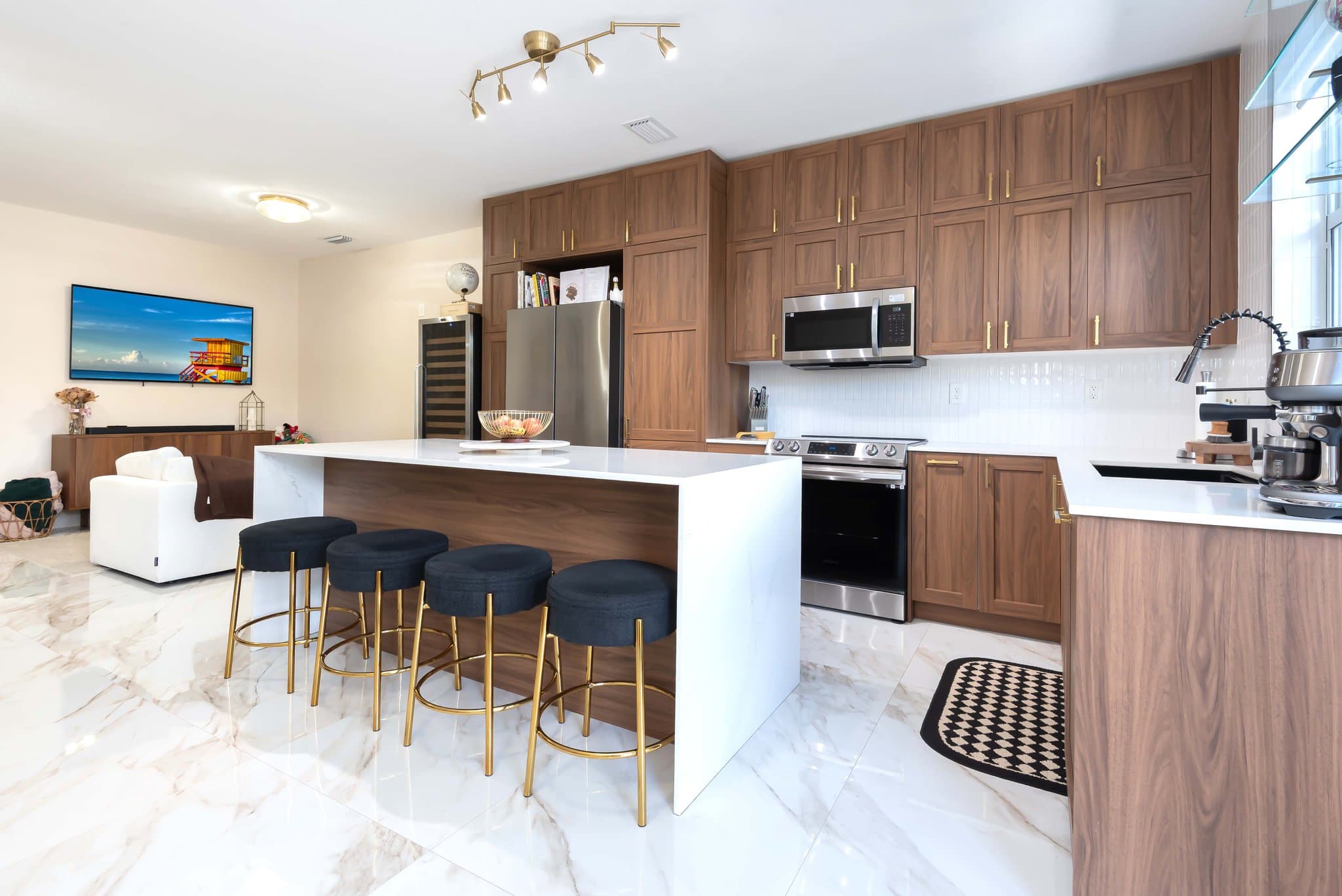 DORAL House: 5470 nw 107th