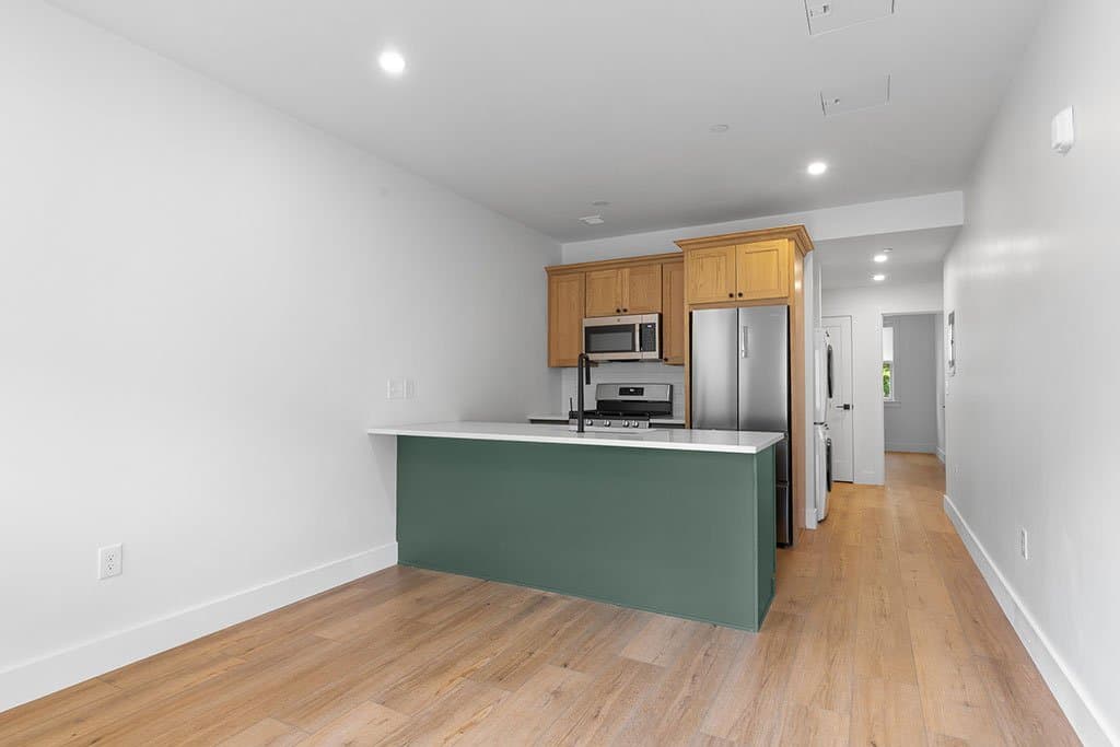 Providence Condo: 113 Ives