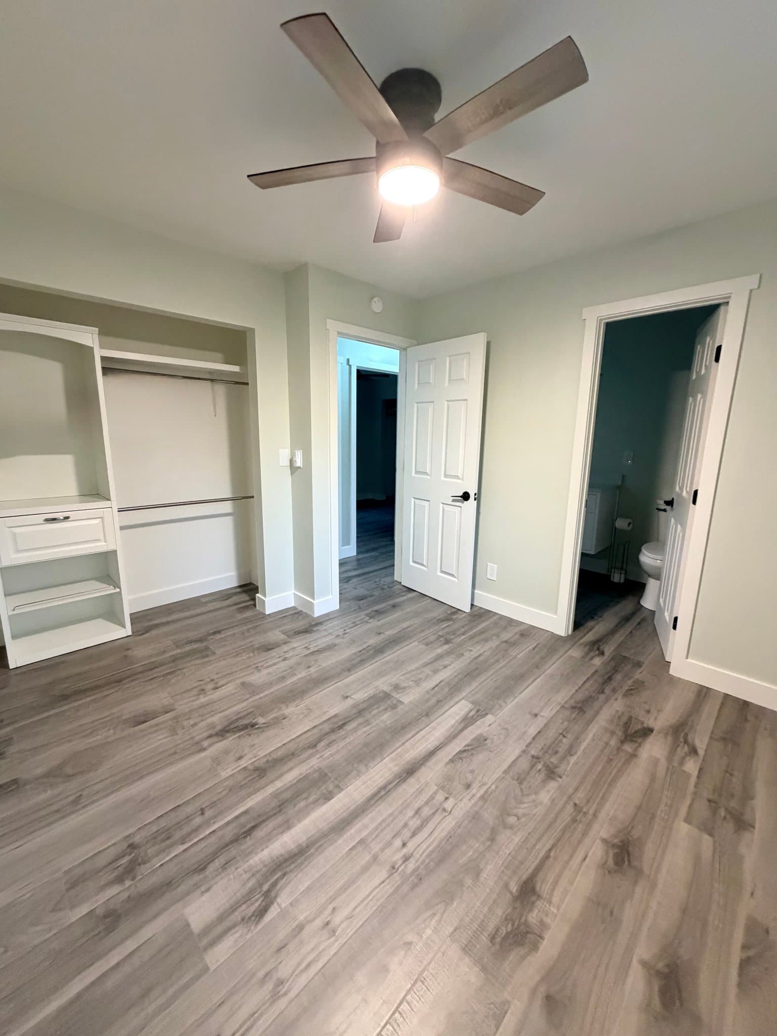 Wasilla House: 865 W Lone Cub