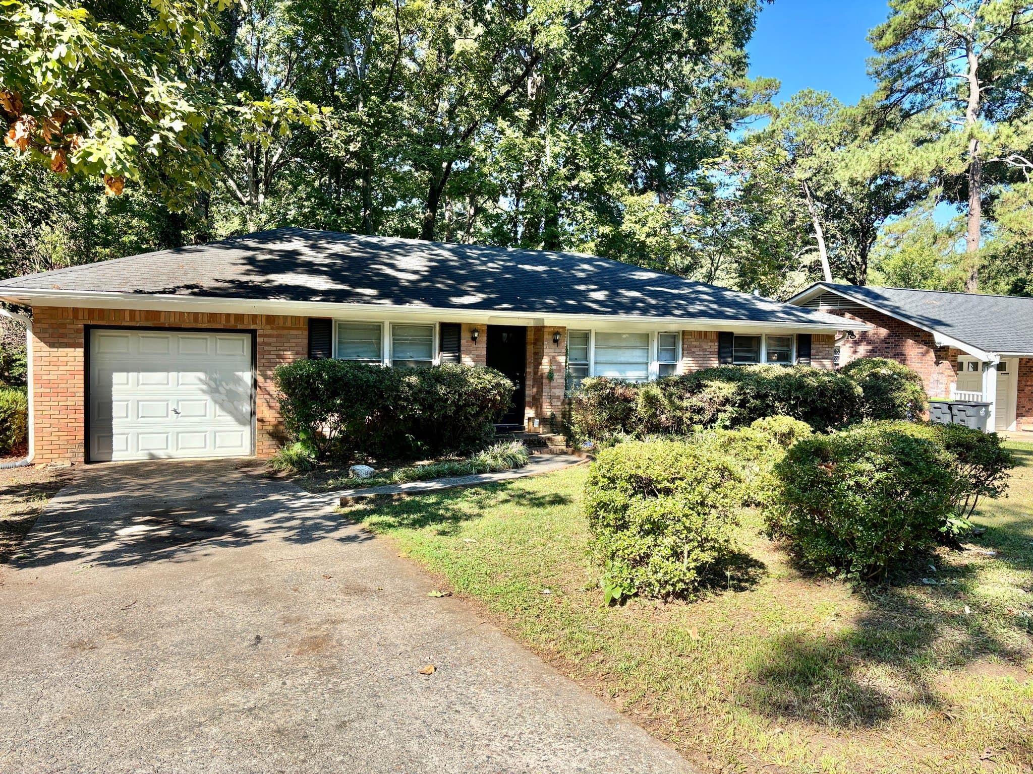 Columbia House: 237 Pitney Road