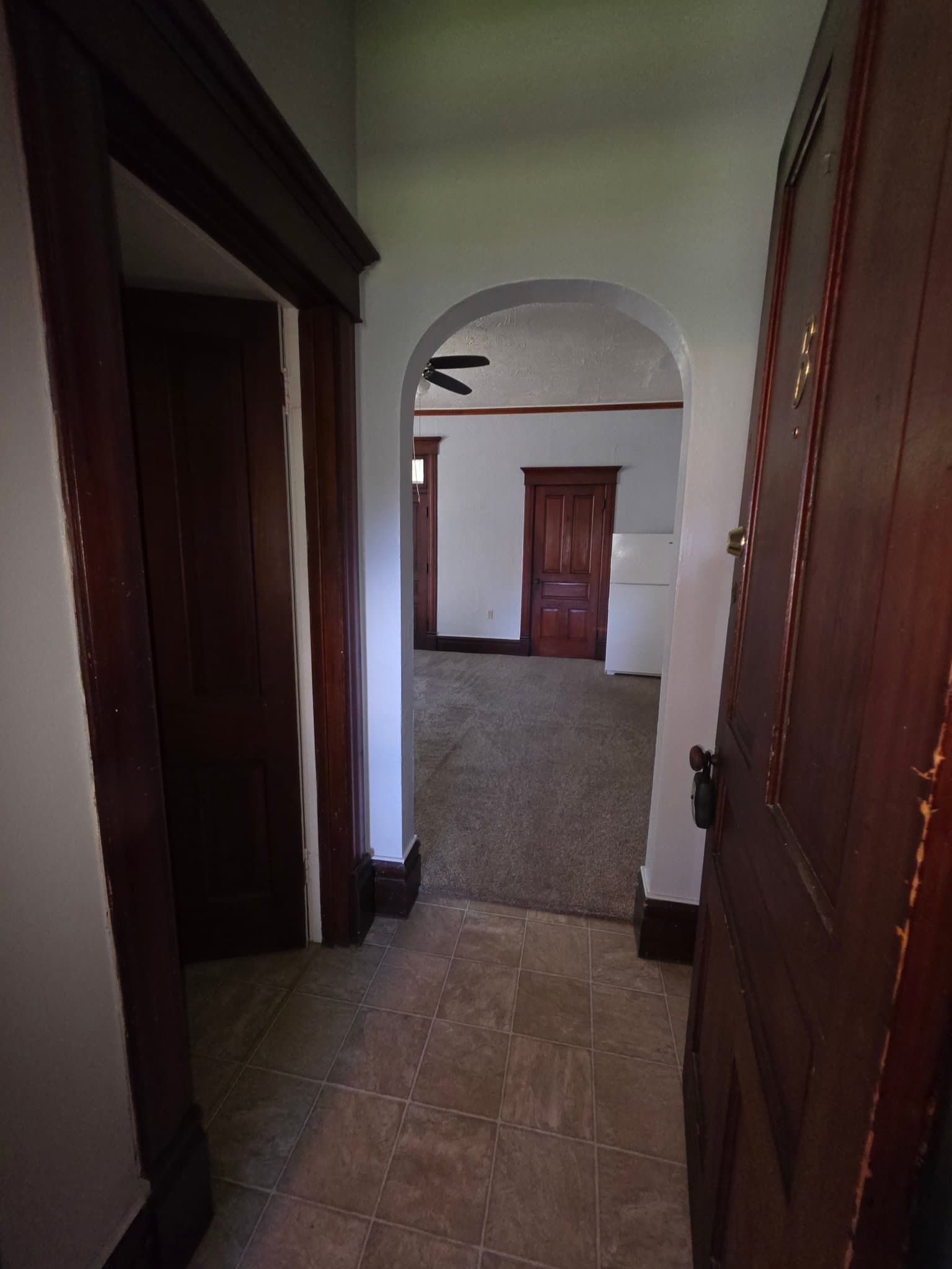 Peoria Apartment: 300 Colona