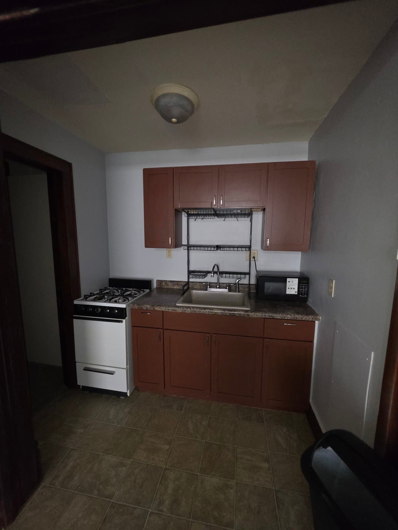 Peoria Apartment: 300 Colona