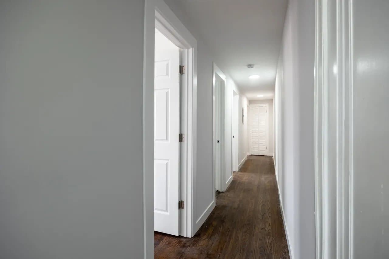 Chicago Apartment: 5235 West Lake Street #1A Chicago, IL 60644