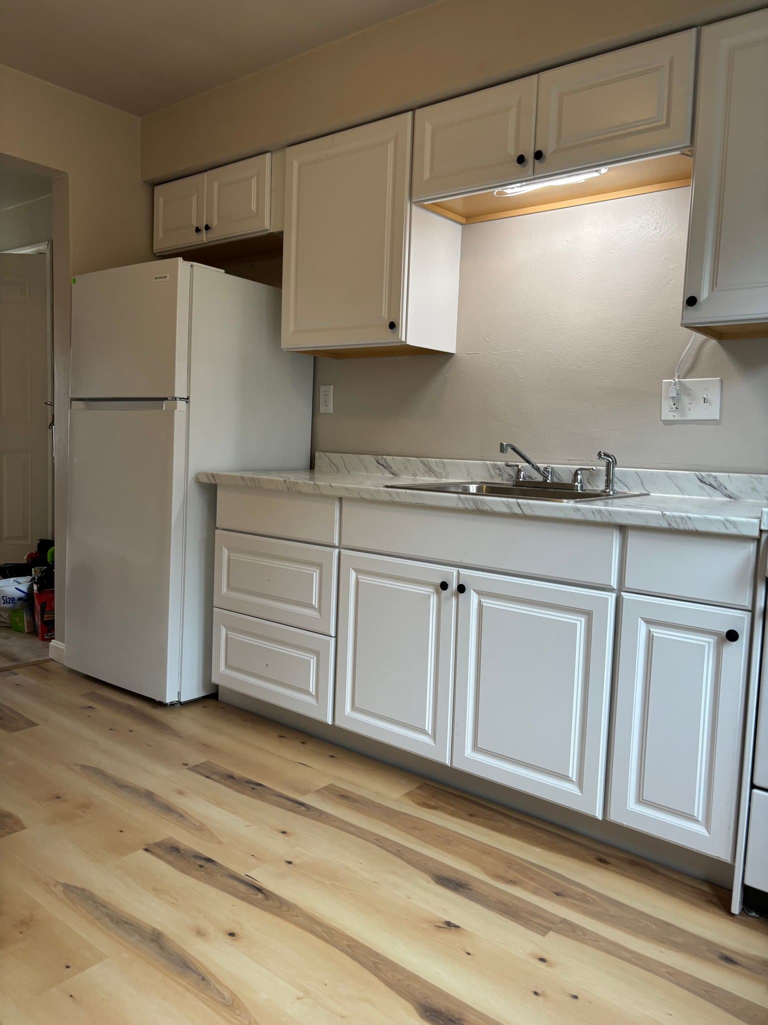 New Brighton Apartment: 528 4th Ave, Apt 3