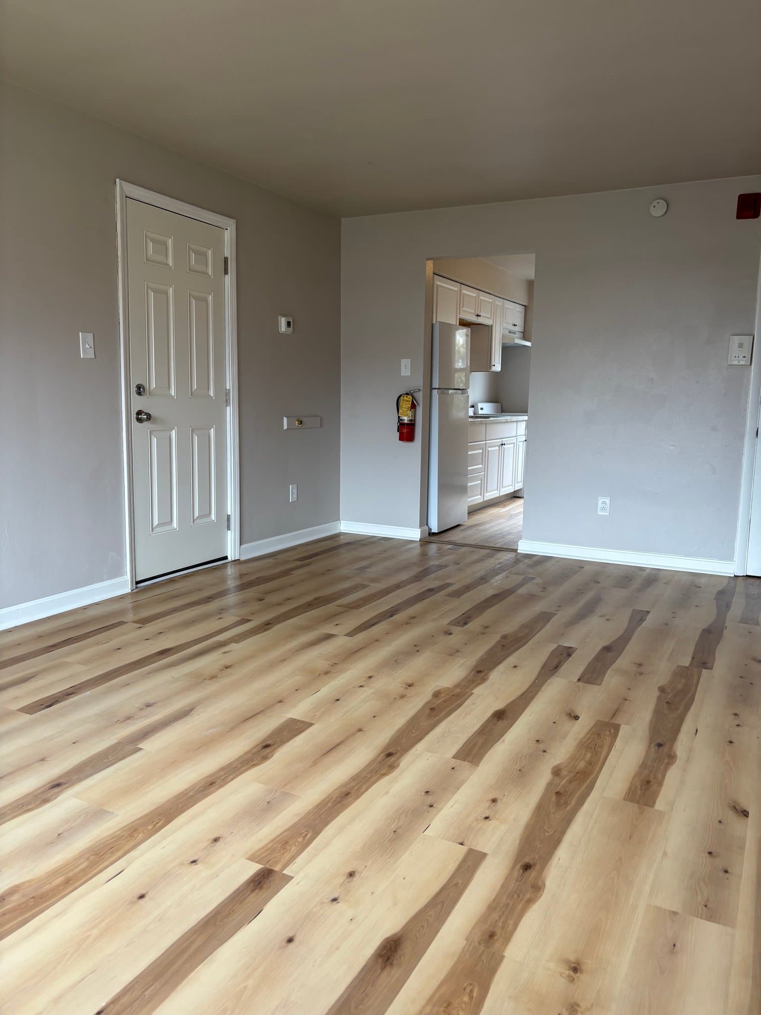 New Brighton Apartment: 528 4th Ave, Apt 3