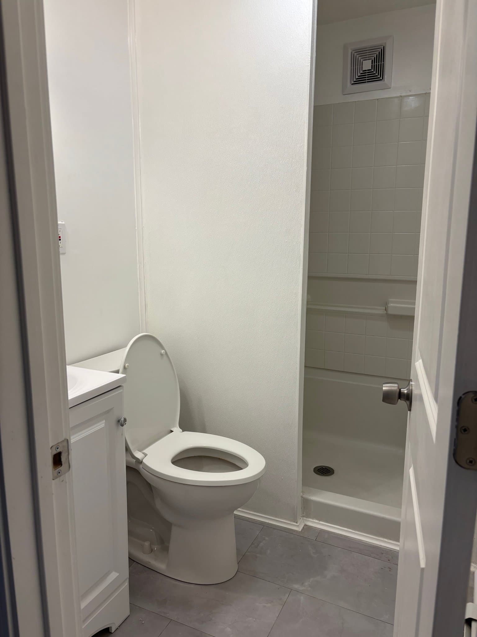 New Brighton Apartment: 528 4th Ave, Apt 3