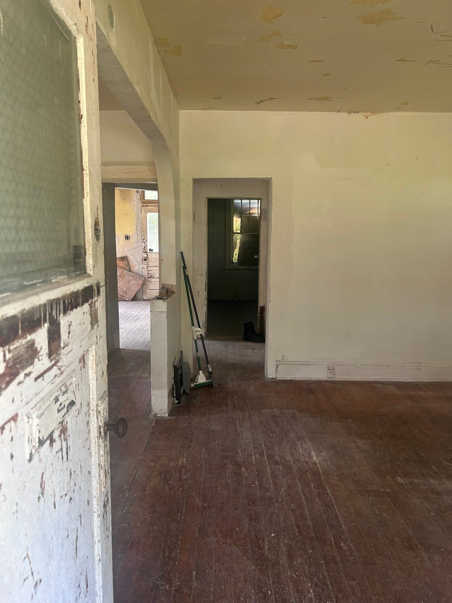 Jennings House: 5333 Jennings station Rd.
