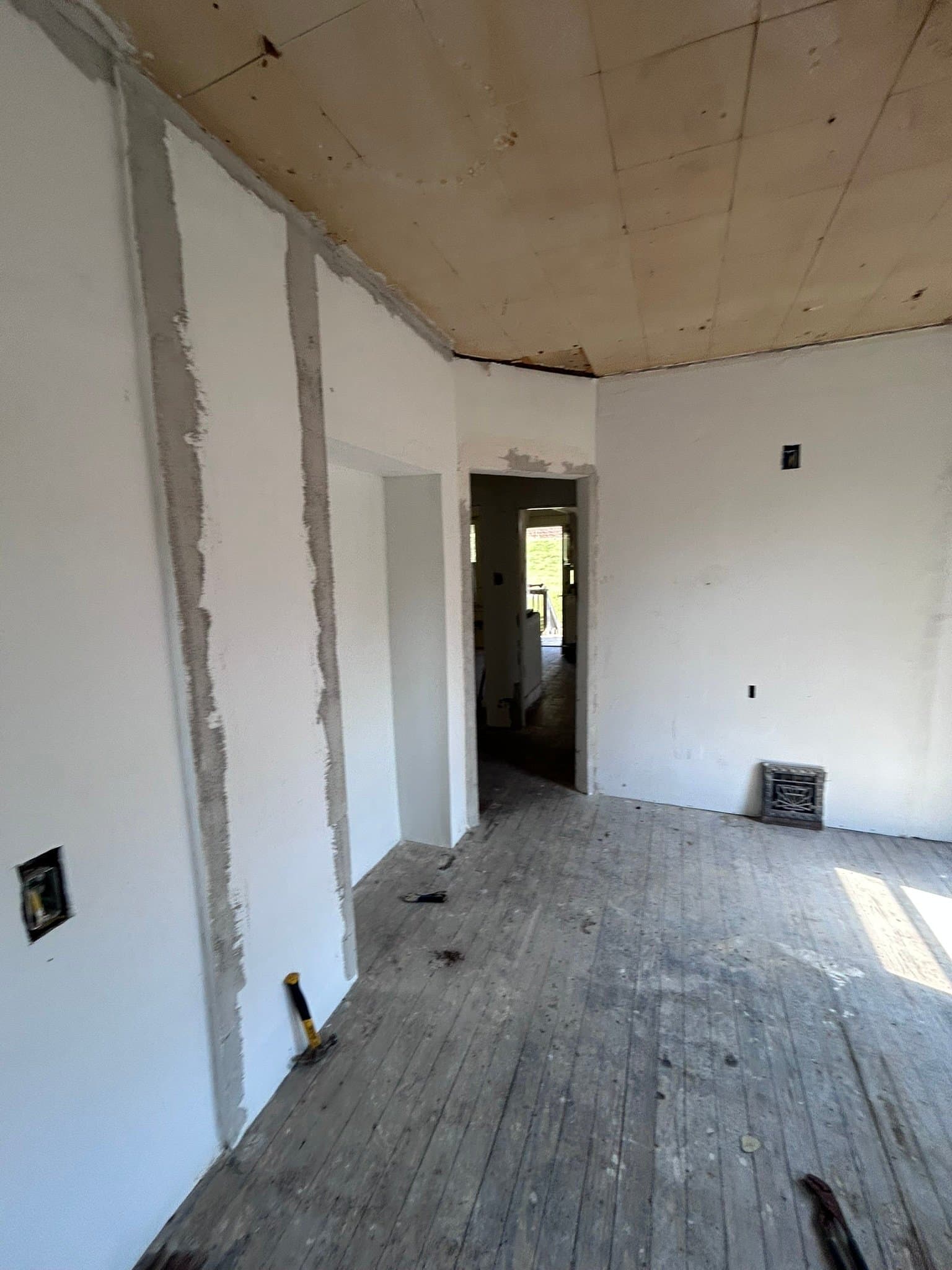 Jennings House: 5333 Jennings station Rd.