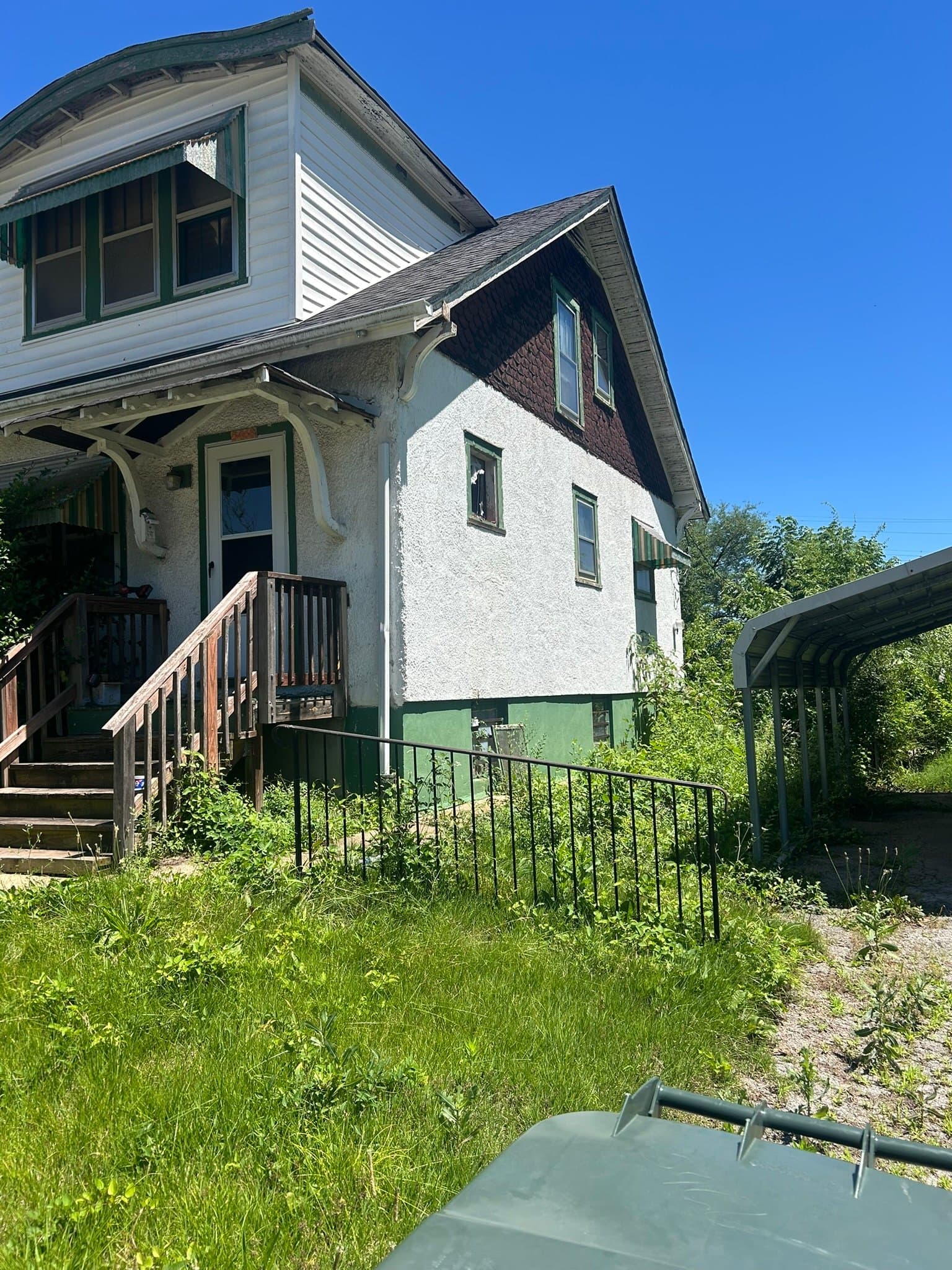 St. Louis House: 5468 Gilmore Ave.