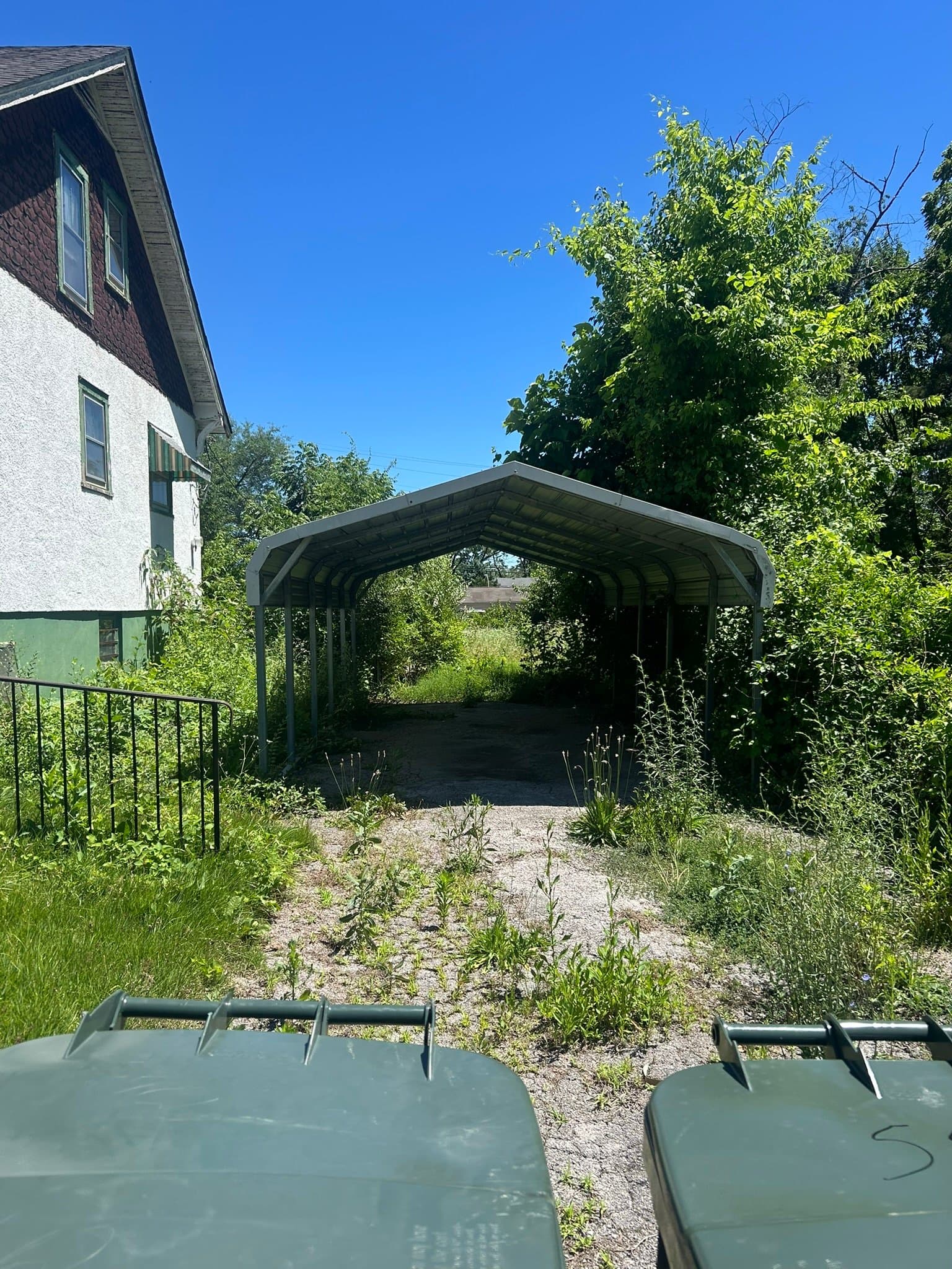 St. Louis House: 5468 Gilmore Ave.