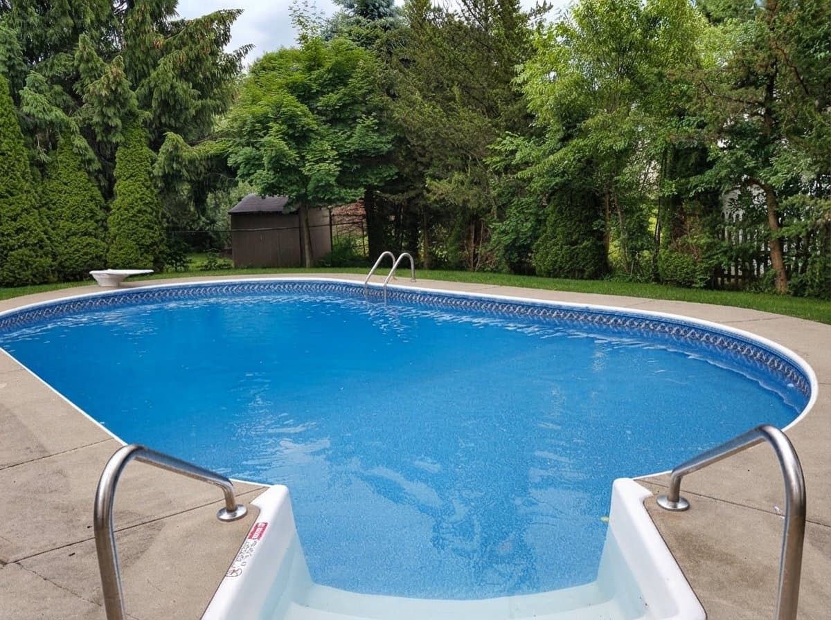 Clay House: 5506 Chateau Ln