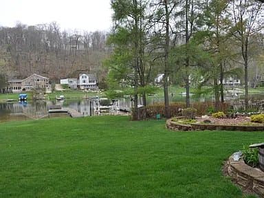 West Bend House: 5525 Bauers Drive