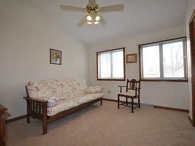 West Bend House: 5525 Bauers Drive