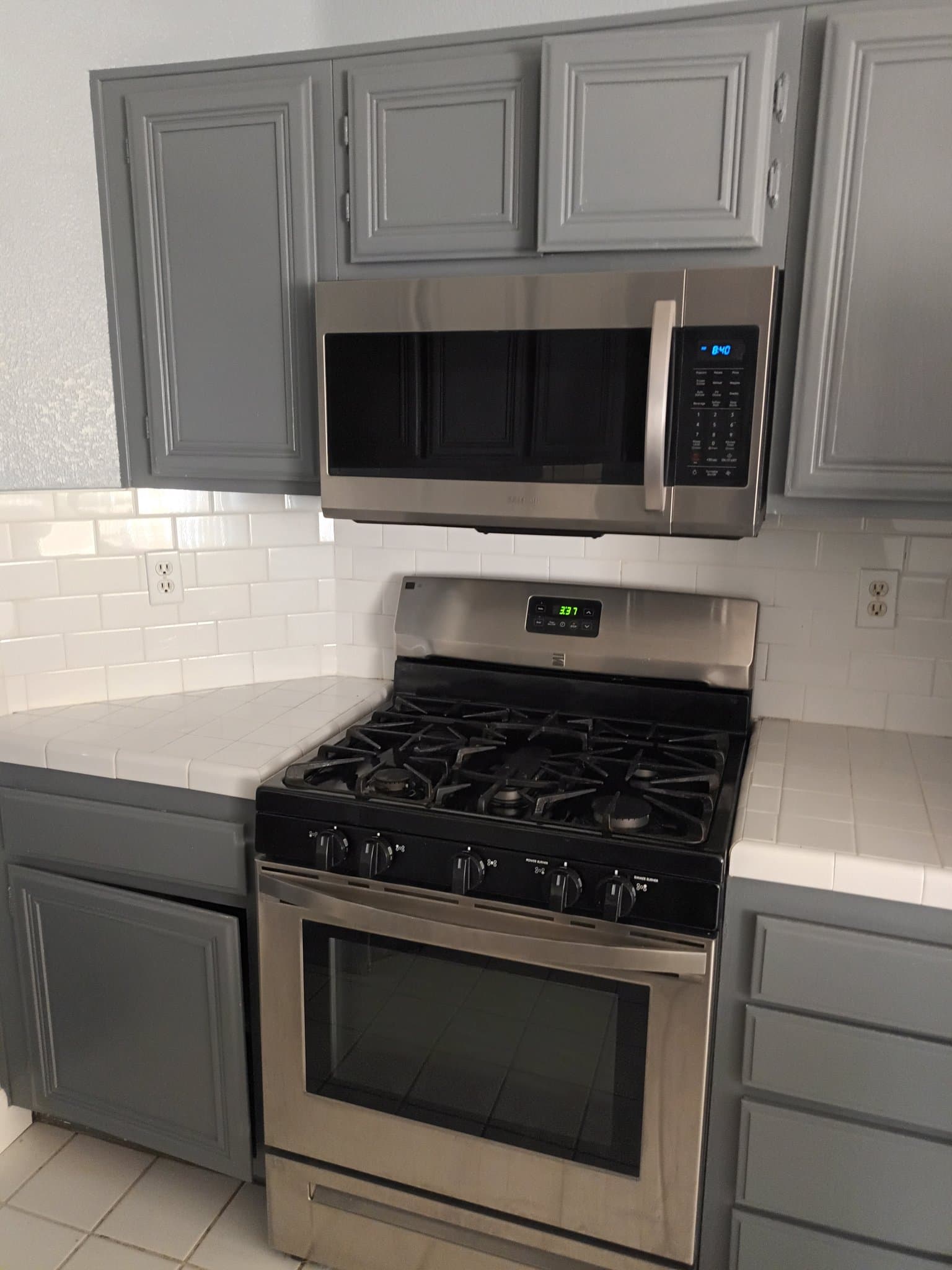 Adelanto House: 14575 Monterey Place