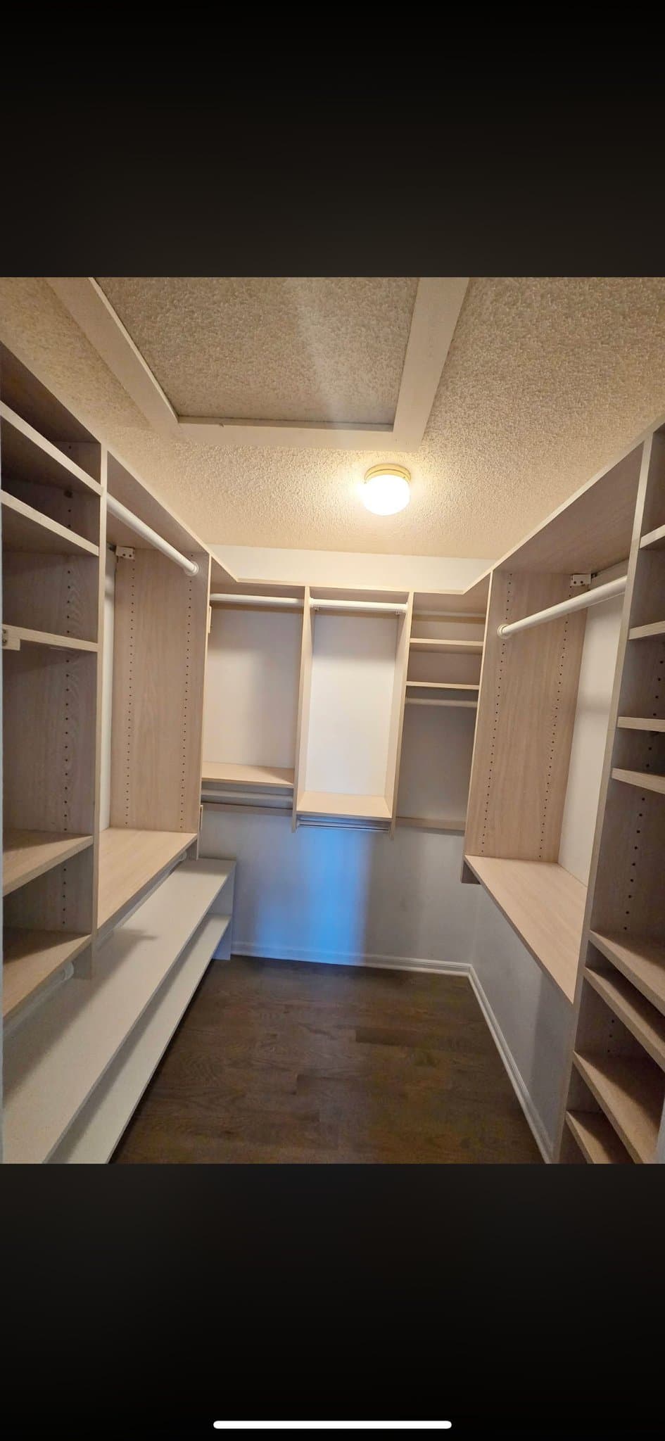Kansas City Townhome: 6915 n bales ave
