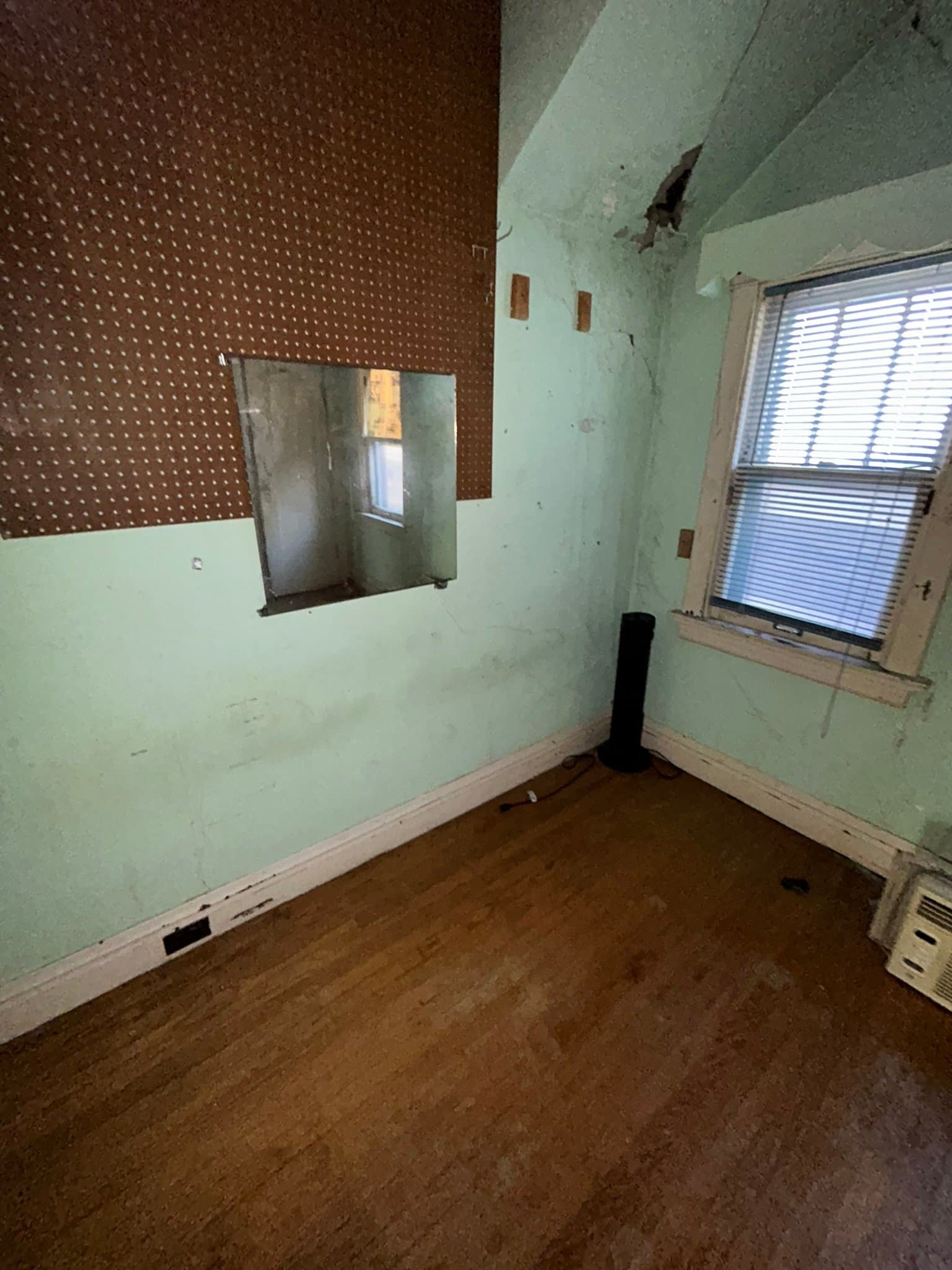 St. Louis House: 5468 Gilmore Ave.