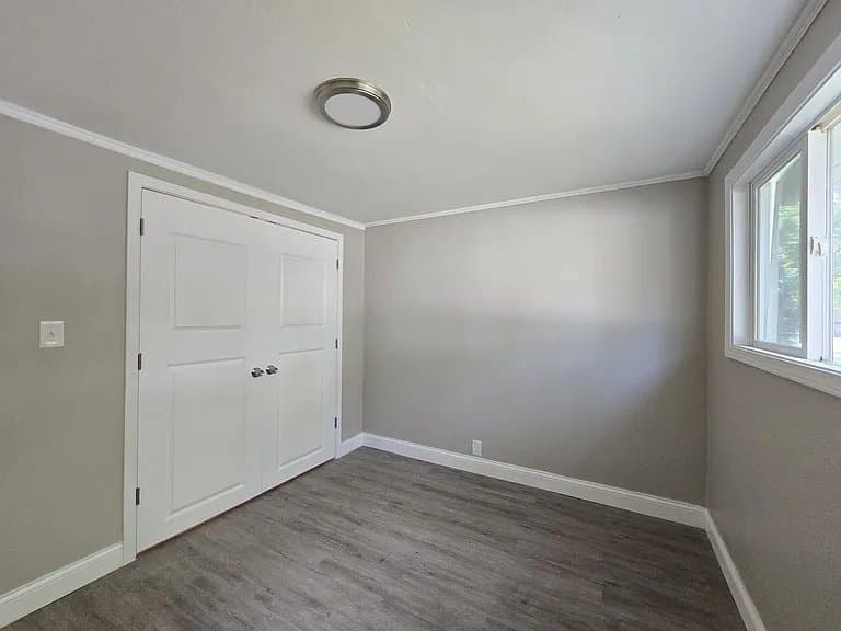 Milwaukee House: 3729 W. Kaul Avenue