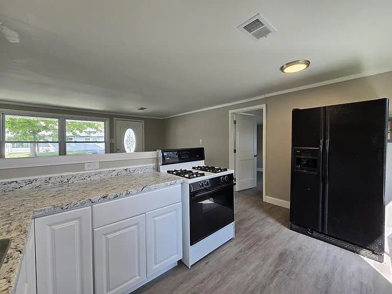 Milwaukee House: 3729 W. Kaul Avenue