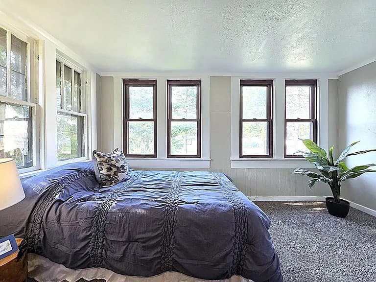 Milwaukee House: 3617 W. Douglas Avenue