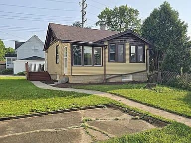 Milwaukee House: 3617 W. Douglas Avenue