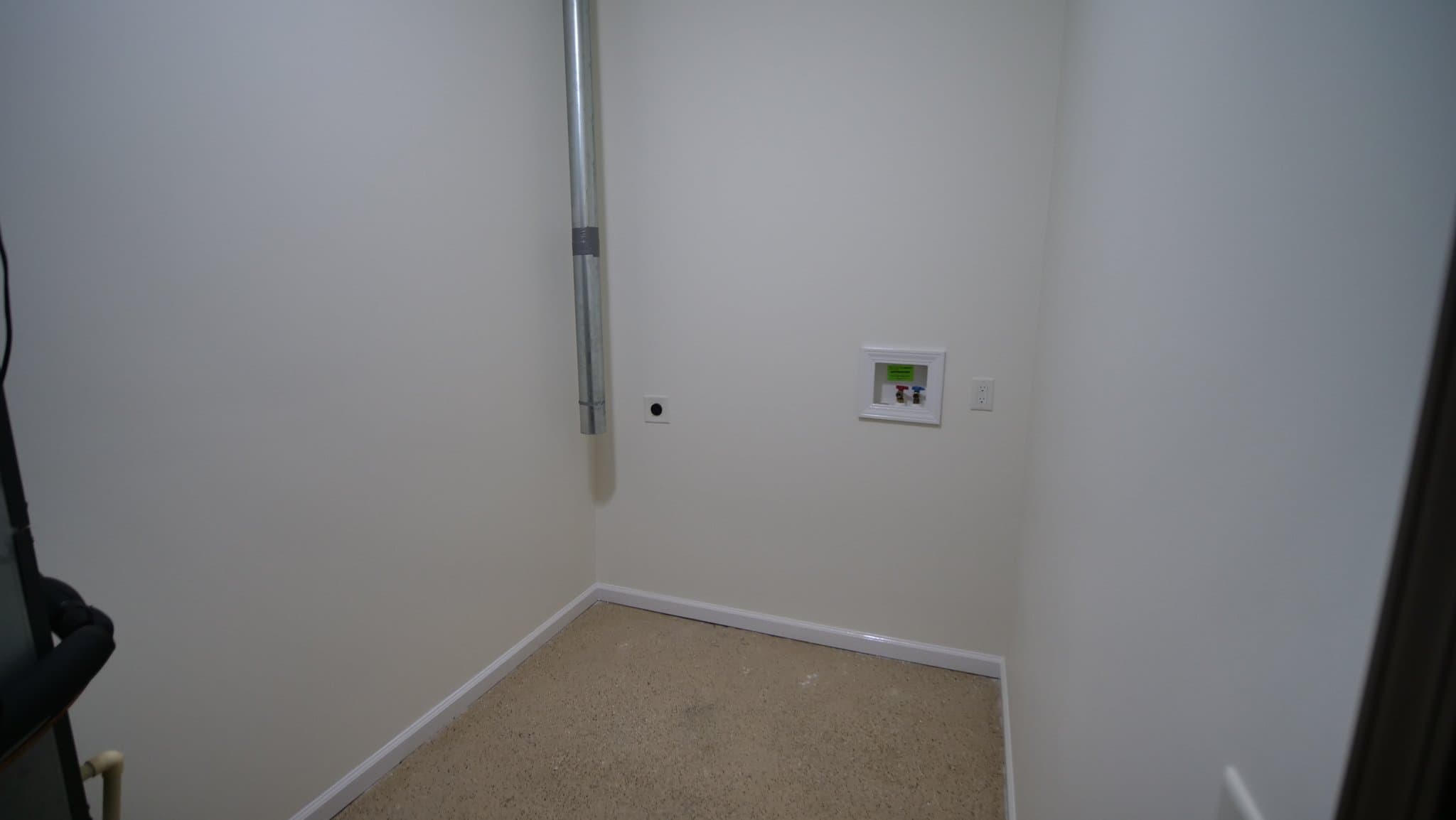 Mount Orab Apartment: 32 Parkway