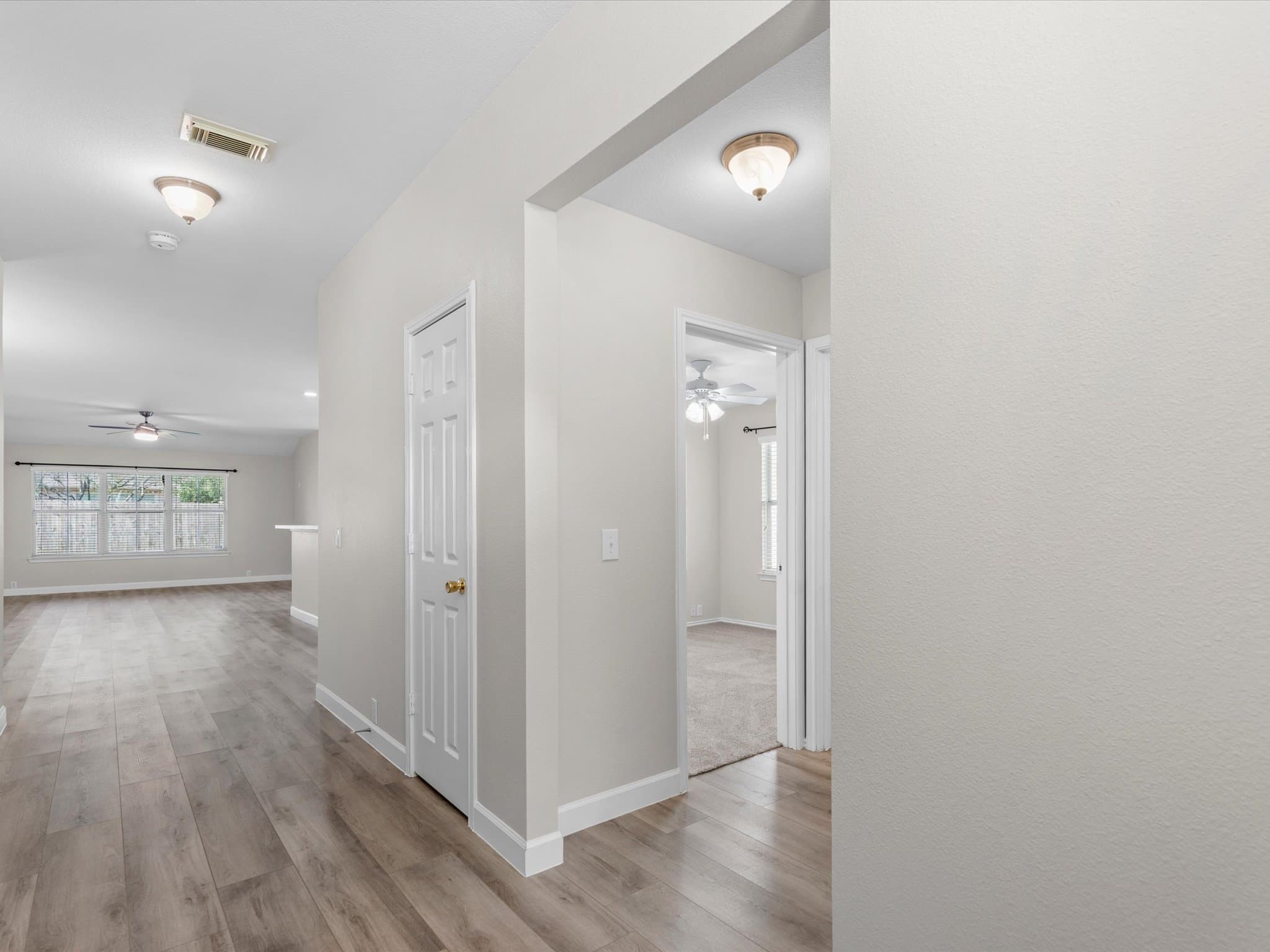Selma House: 15835 Borwick ln