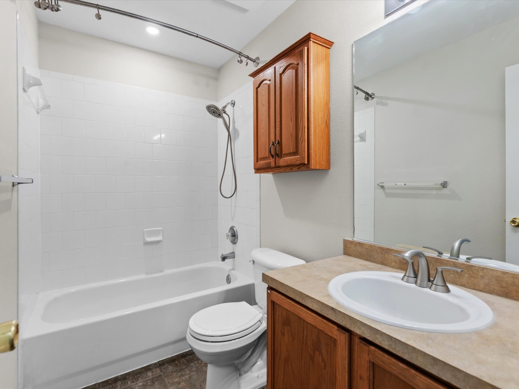 Selma House: 15835 Borwick ln