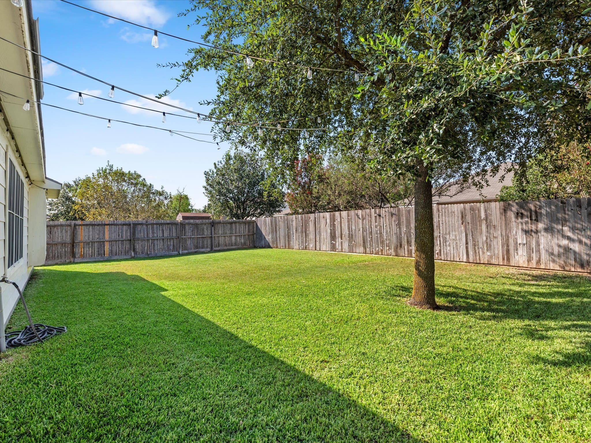 Selma House: 15835 Borwick ln