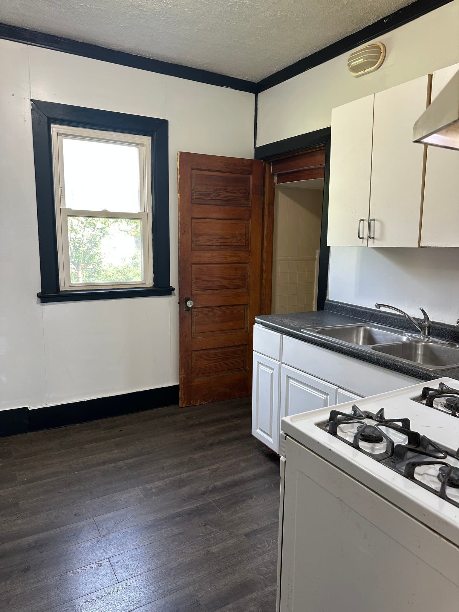 Lorain House: 618 W 23rd St.