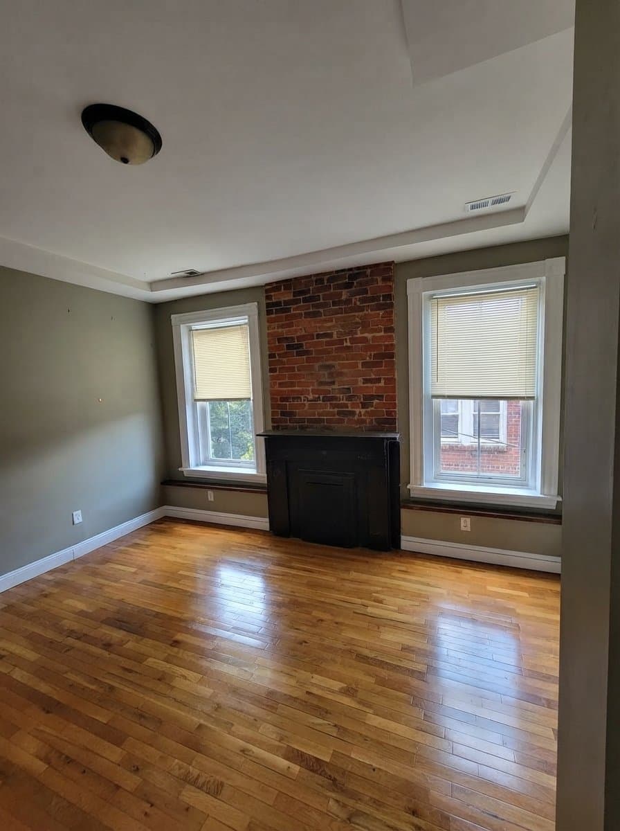 Richmond House: 809 N 21st St