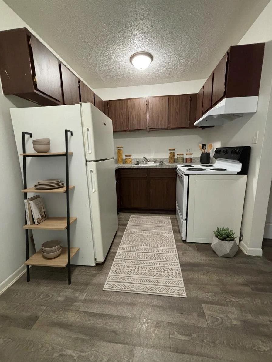 Ecorse Apartment: 4471 High St