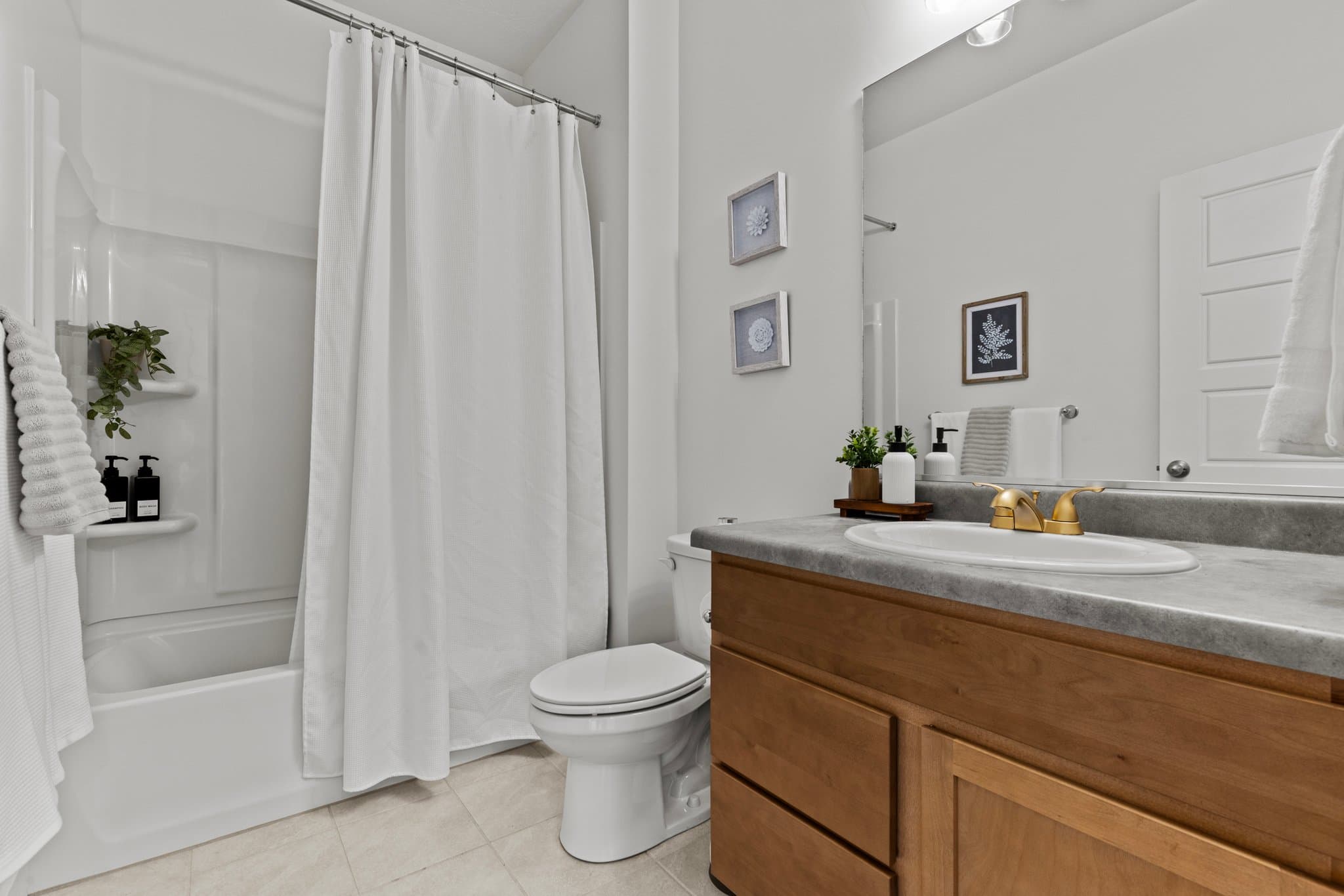 Morgan House: 4976 w Escalante Lane