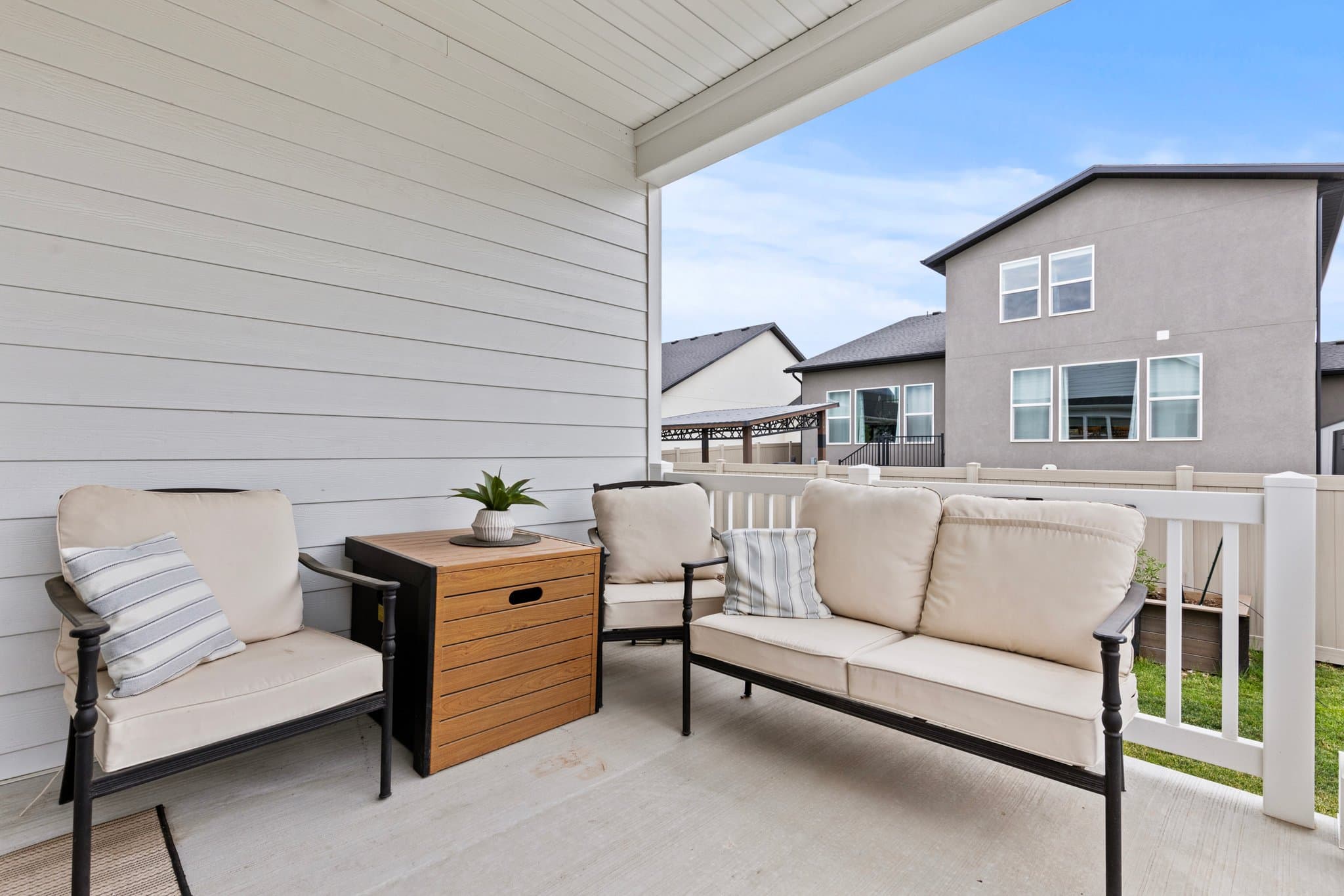 Morgan House: 4976 w Escalante Lane