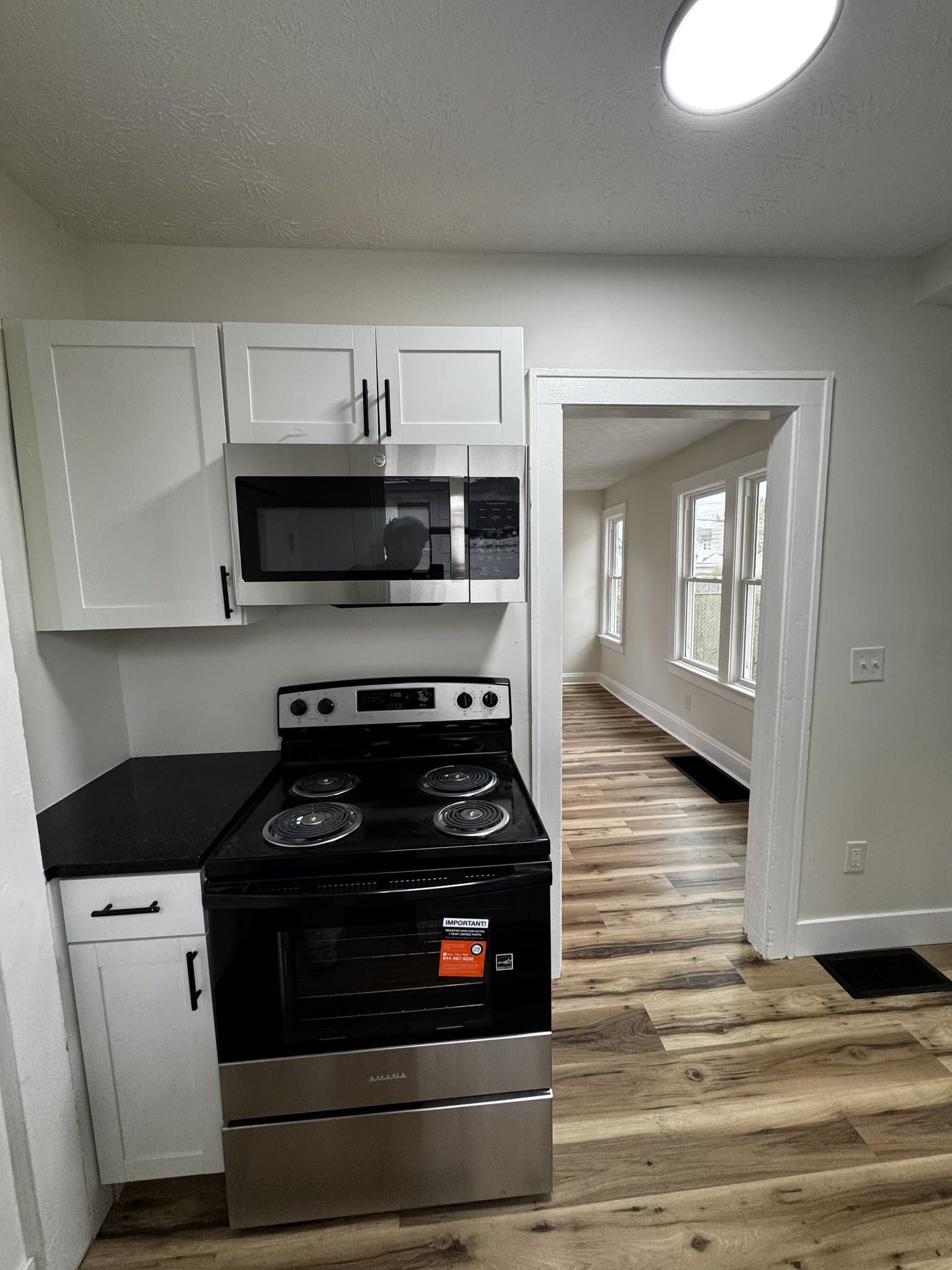 Columbus House: 123 N Hague Ave