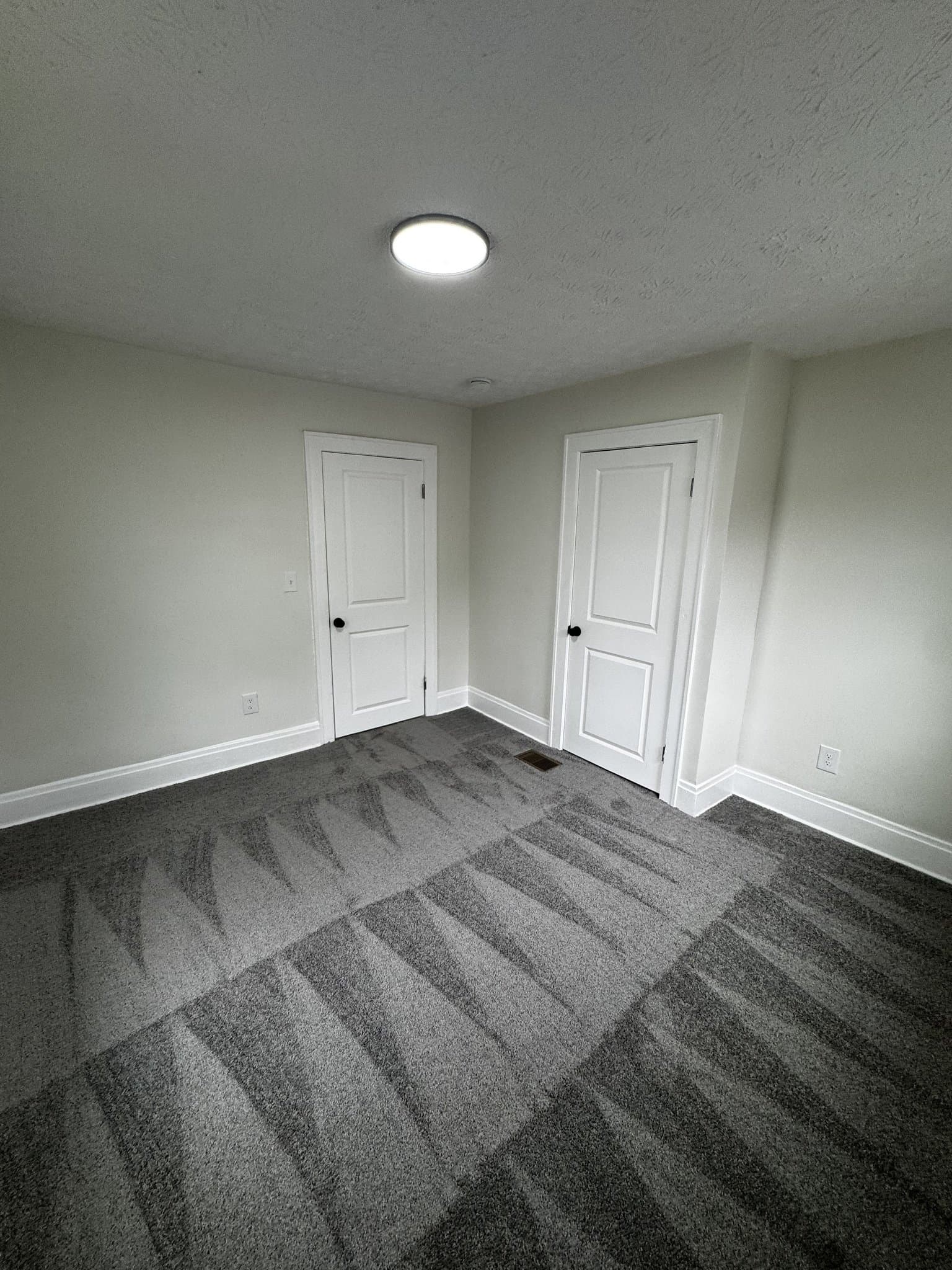 Columbus House: 123 N Hague Ave