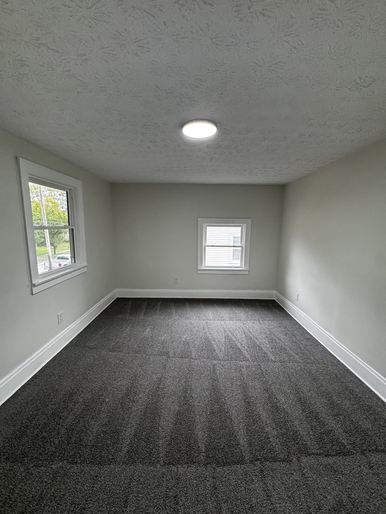 Columbus House: 123 N Hague Ave