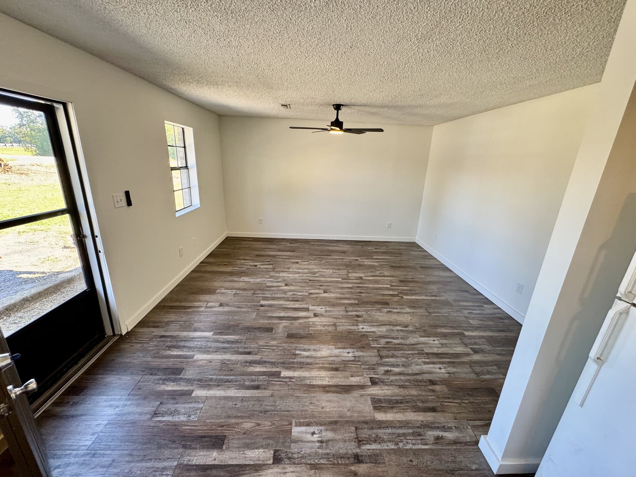 Corinth Apartment: 906 Levee Rd