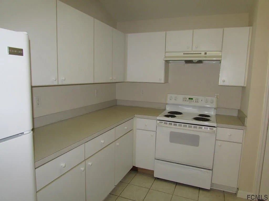 Palm Coast House: 88 Brewster Ln