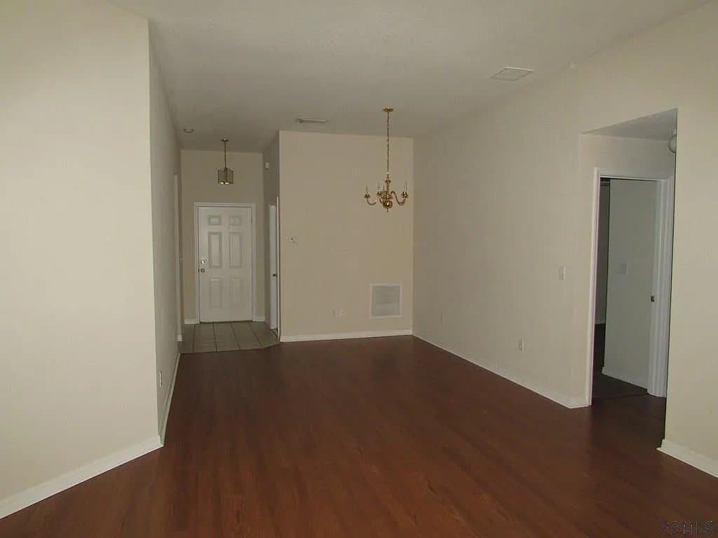 Palm Coast House: 88 Brewster Ln