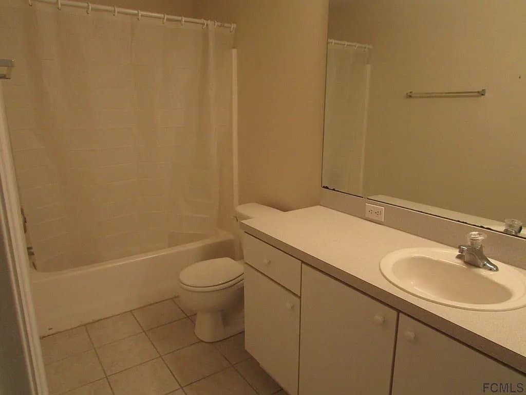 Palm Coast House: 88 Brewster Ln
