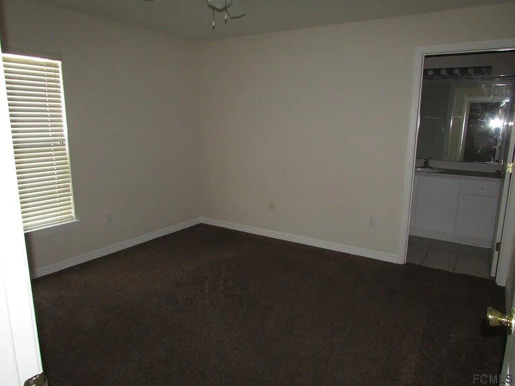 Palm Coast House: 88 Brewster Ln