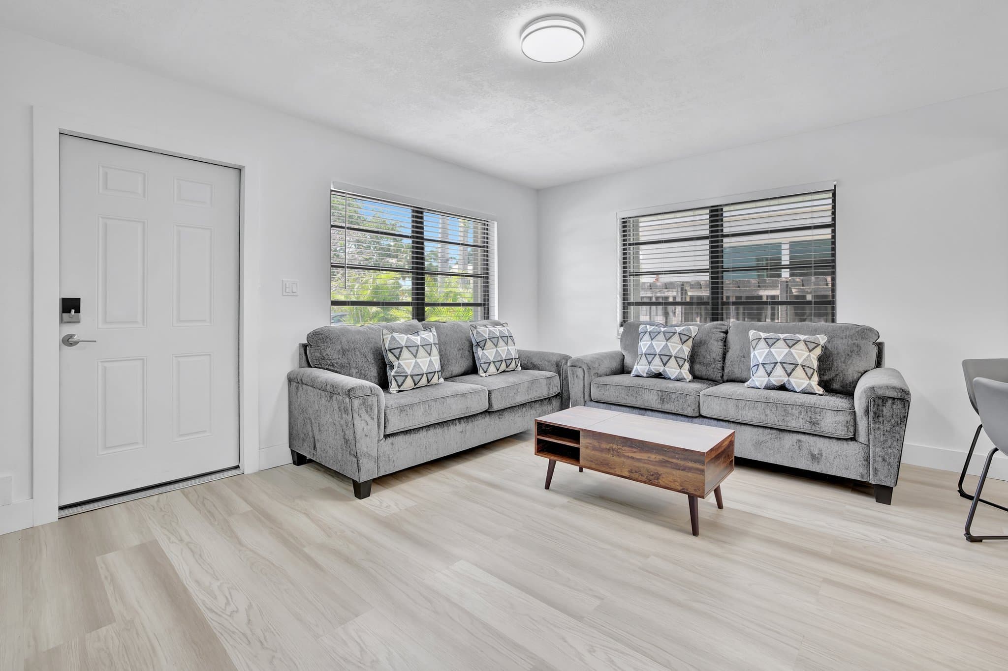 Ft Lauderdale House: 618 SW 7th Ave