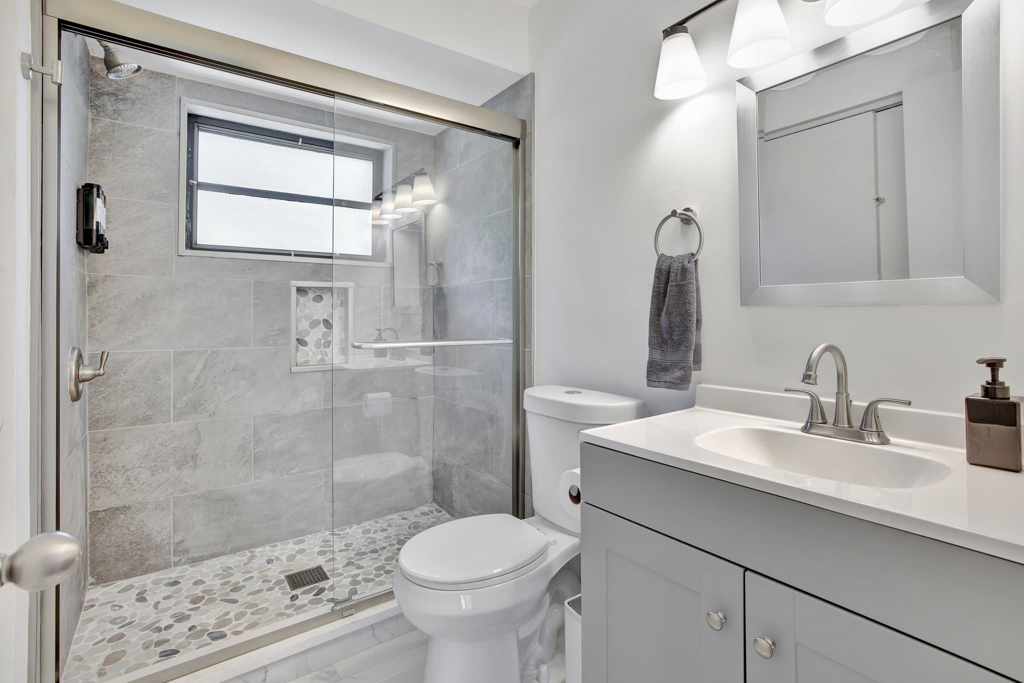 Ft Lauderdale House: 618 SW 7th Ave