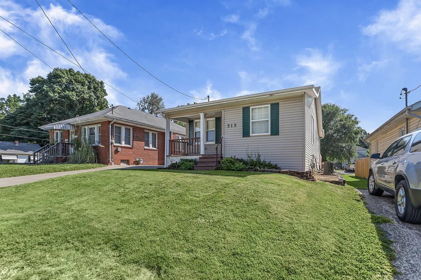 Alton House: 515 Marsh Ave