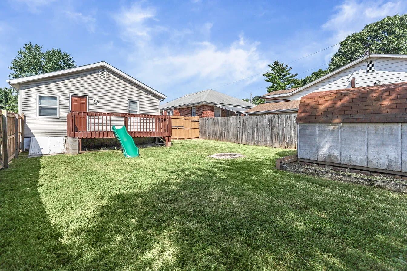 Alton House: 515 Marsh Ave