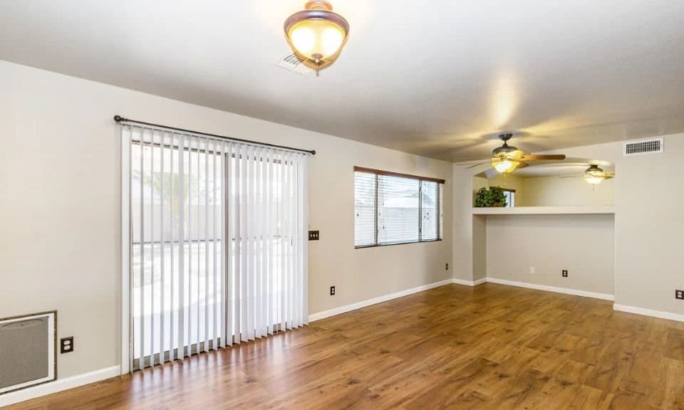Casa Grande House: 1449 E 11th St