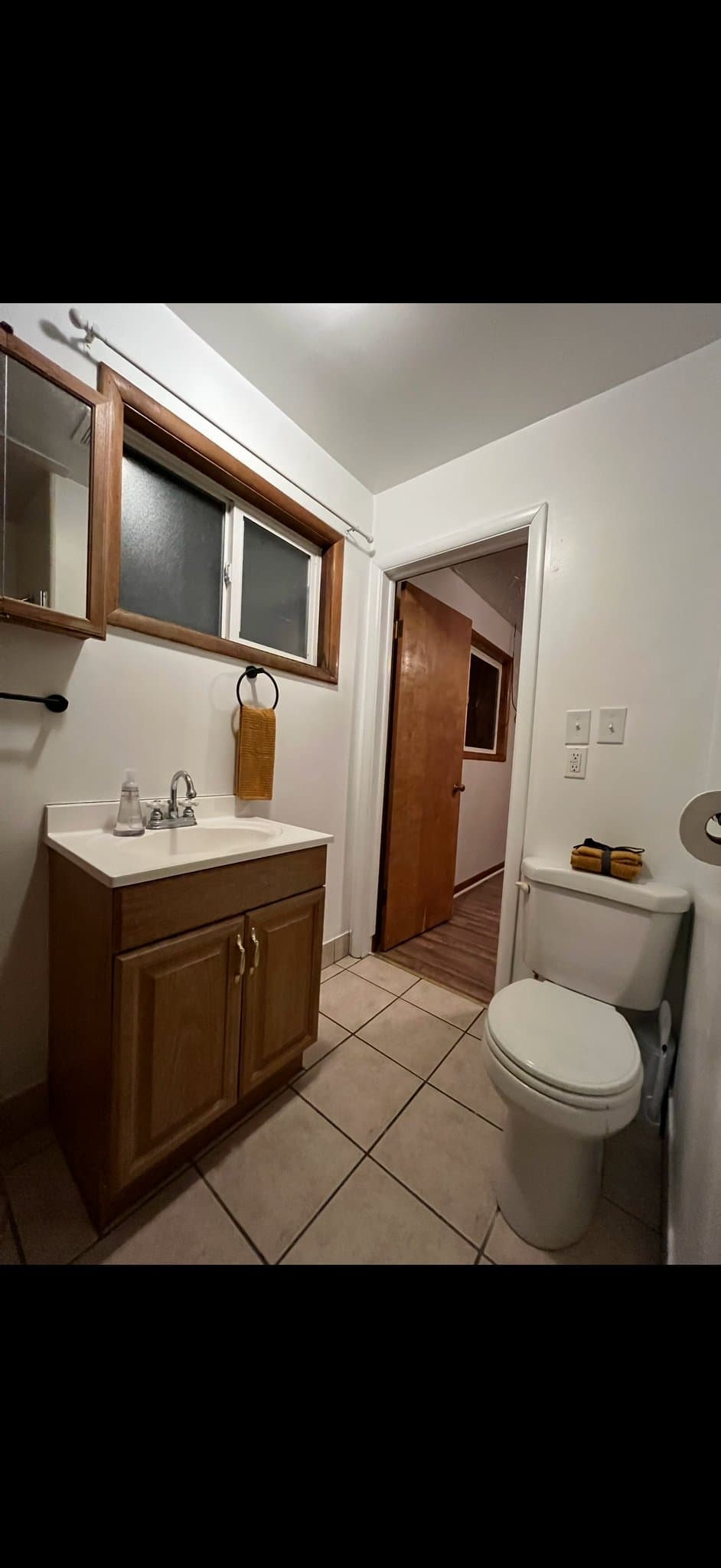Mantua House: 180 N Main St