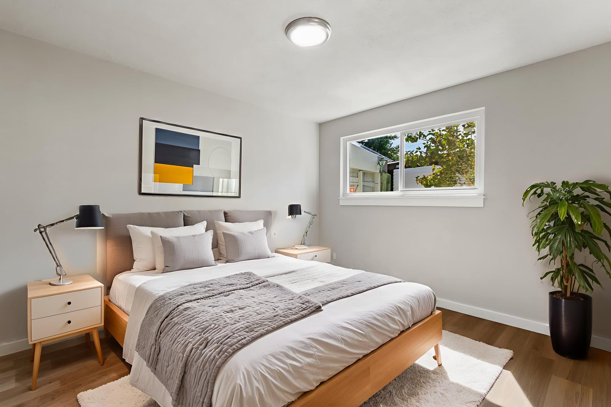 Tacoma House: 2125 N Highland St